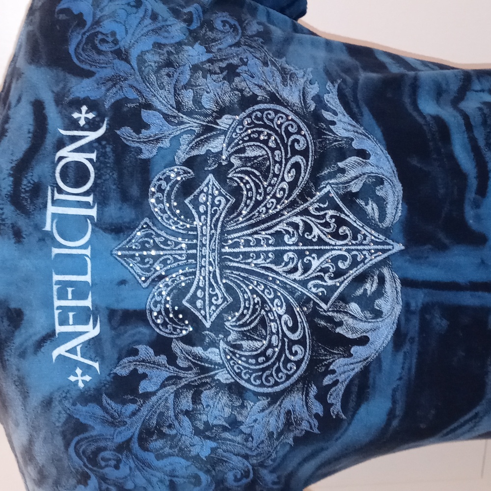 🖤Affliction🖤 - Blue/Black U-Neck Tee - Picture 6 of 14